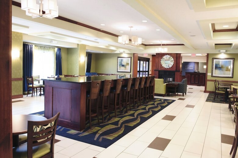 Hotel Holiday Inn Express And Suites Urbandale