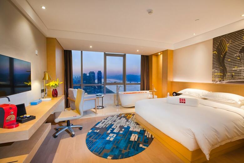 Jinglan Yuntai Impression Hotel