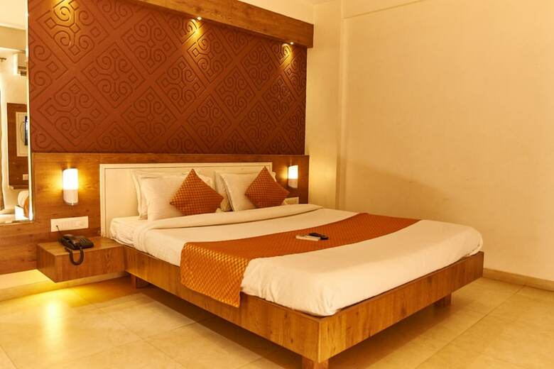 Hotel Sanskruti Heritage Resort