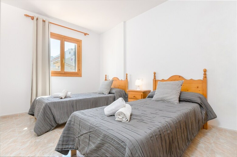 Apartamentos Yourhouse Arena