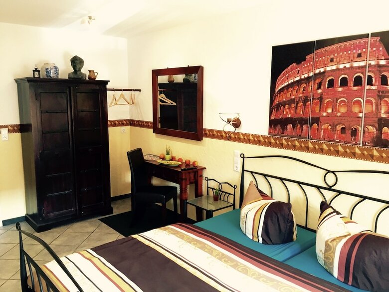 Hostal Europa Pension Zum Gr�nen Baum