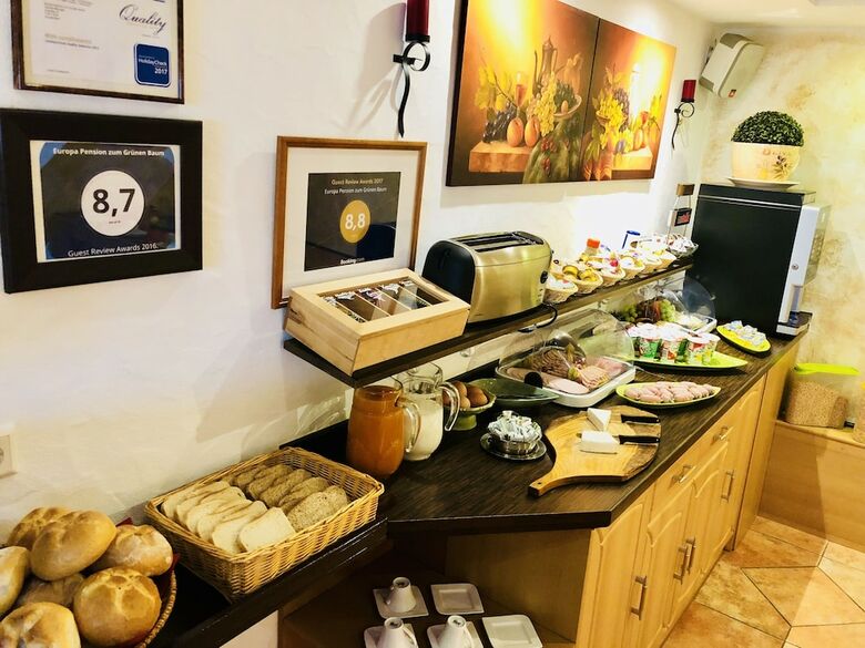 Hostal Europa Pension Zum Gr�nen Baum