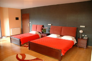 1 Maji Hotel