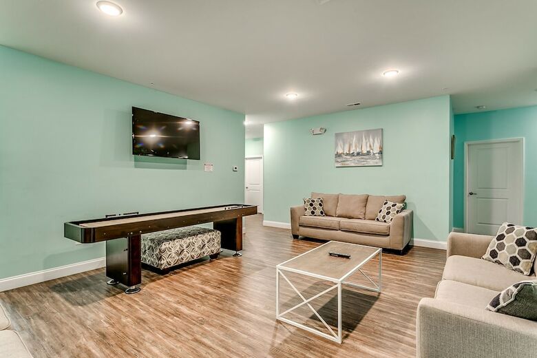 Together Resorts 3rd Ave Resort B