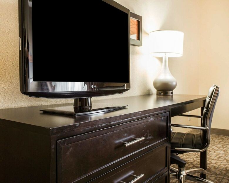 Hotel Comfort Inn & Suites At Stone Mountain