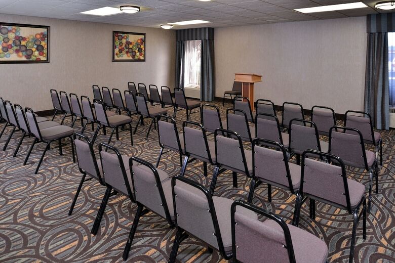 Hotel Comfort Inn & Suites At Stone Mountain