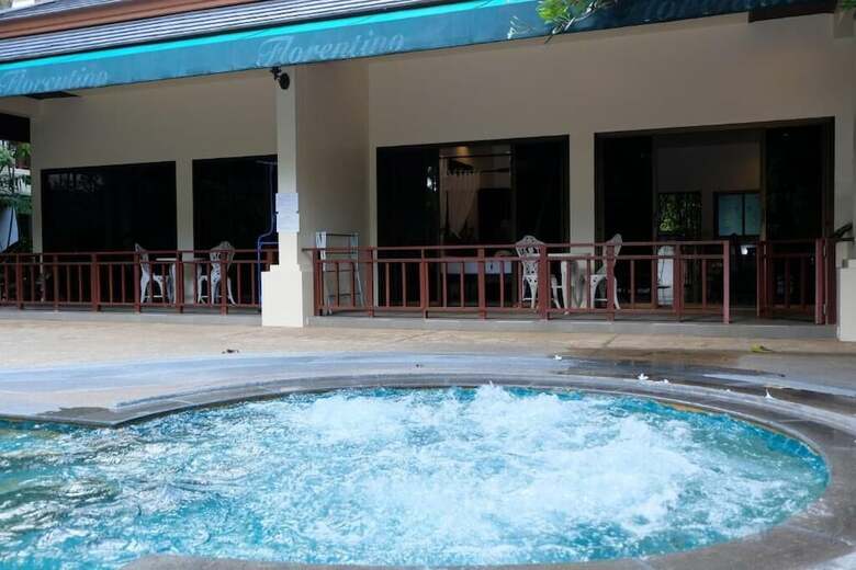Hotel Rawai Suites Phuket