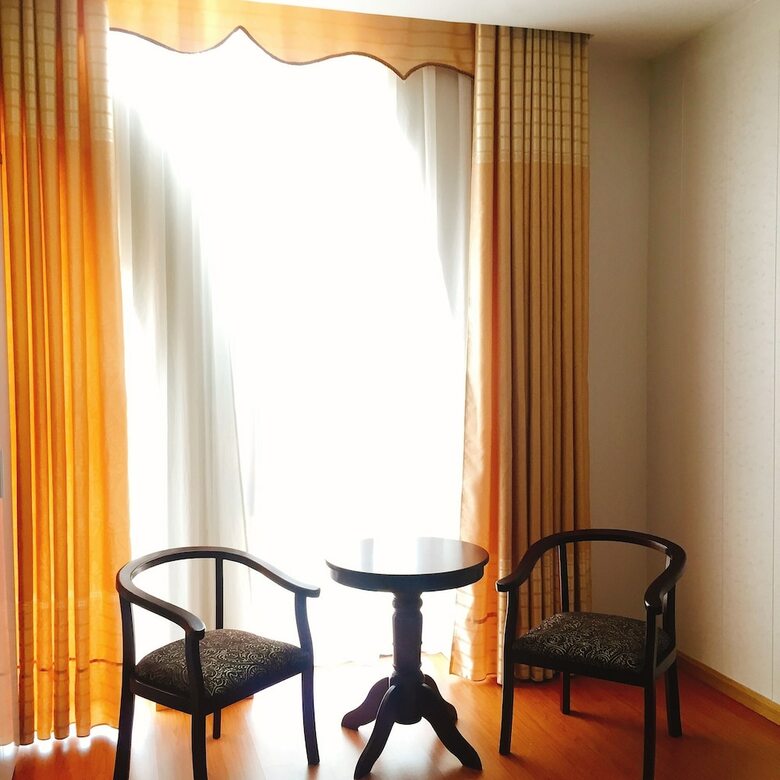 Cat Tuong New Hotel