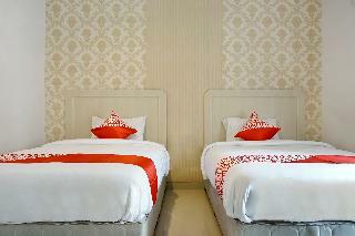 Hostal Oyo 1167 Home Sty Residence