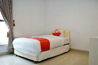 Hostal Oyo 1167 Home Sty Residence