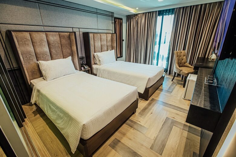 First Pride Hotel