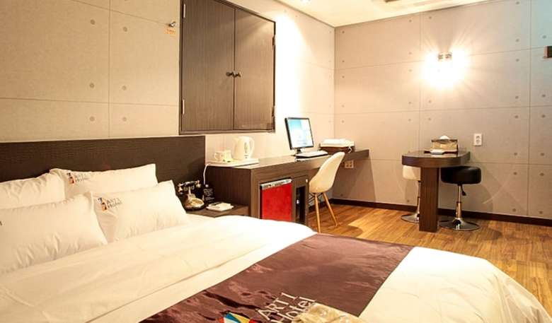 Art Hotel 1