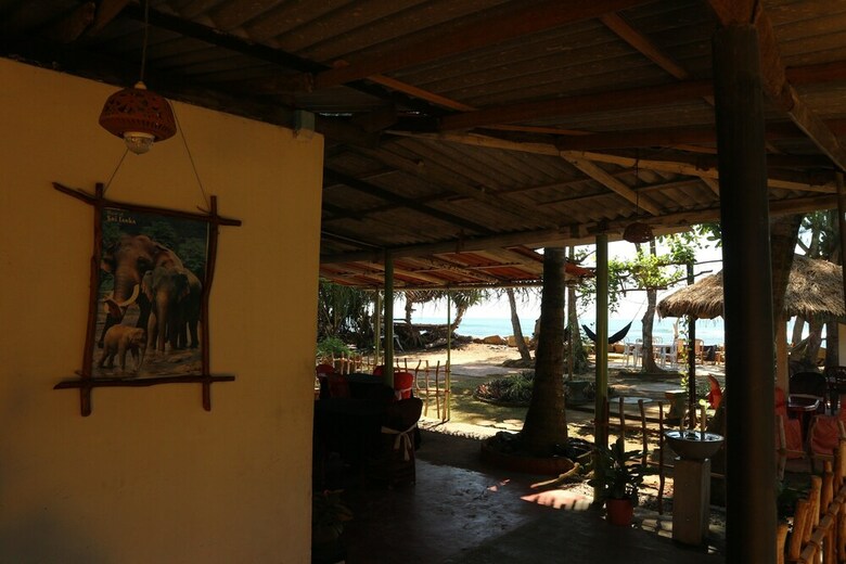Hotel Senani Guesthouse