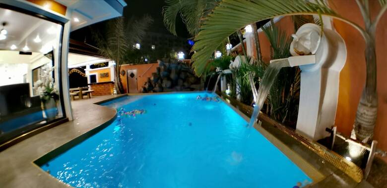 Tucheland Luxury Villa Pattaya 7br