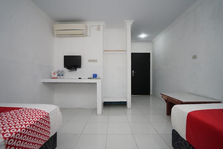 Hostal Oyo 1315 Paris Hotel