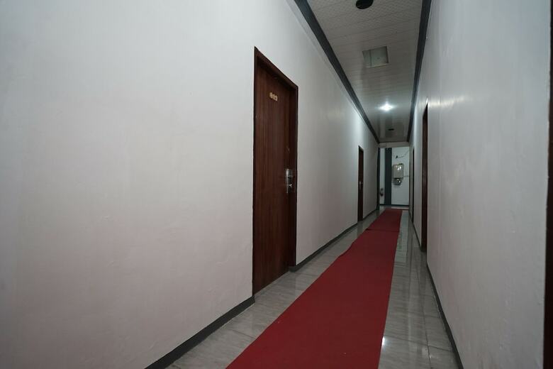 Hostal Oyo 1315 Paris Hotel