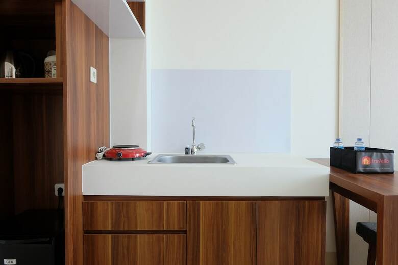 Homey Studio Room Tree Park Apartment Near Bsd City