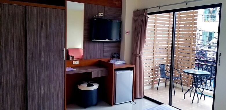 Kanpai Hotel