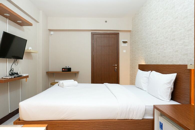 Modern Studio Apartment At Cinere Resort