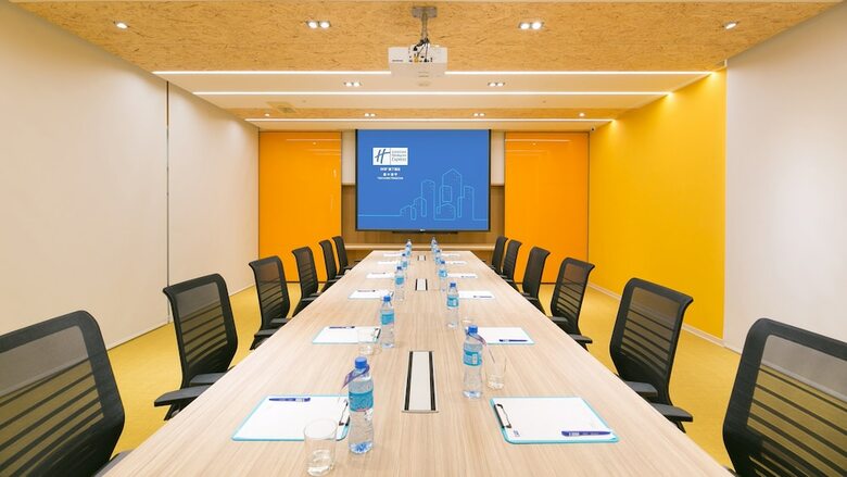 Hotel Holiday Inn Express Taichung Fengchia