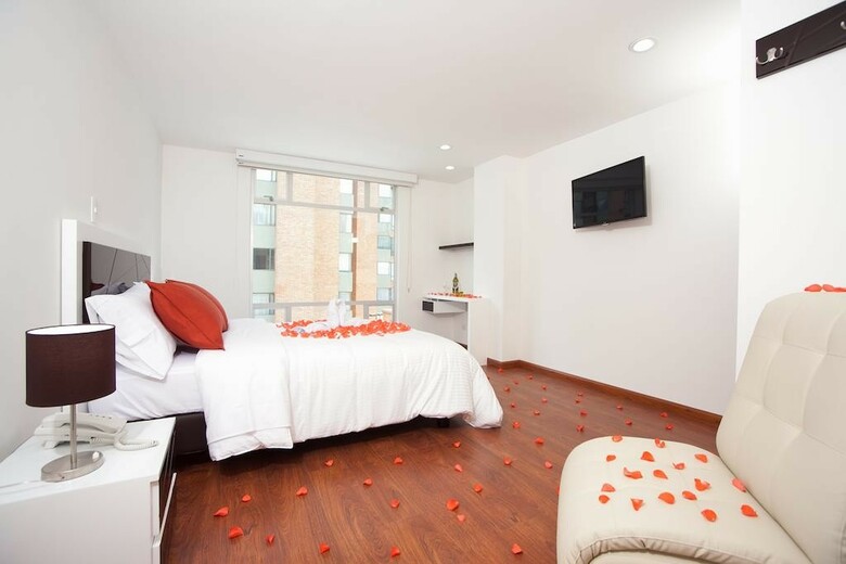 Hotel Castellana 100