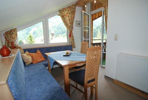 Apartamento Ferienwohnung Pension Tirol