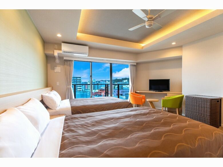Hotel Yenn's Marina Inn Mercy