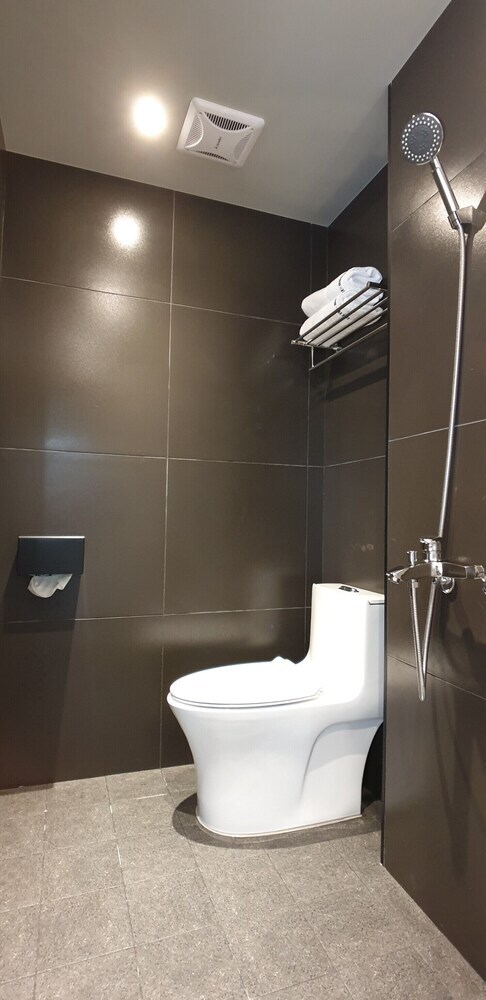 Hotel Leo 111 - Yancheng Pier 2