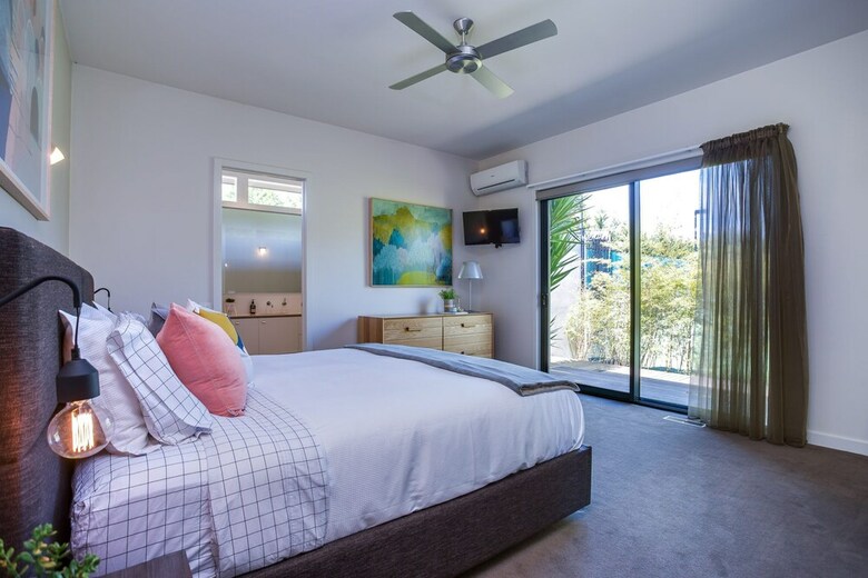 Kalina Retreat Tennis & Pool