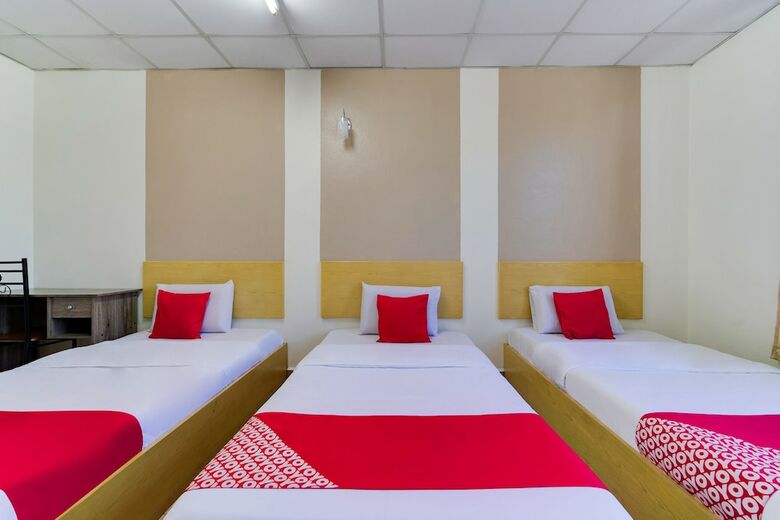 Oyo 89461 Cp Hotel