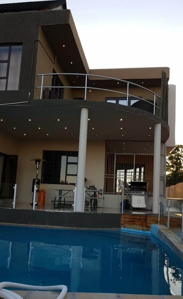 Hotel Naldorado Executive Villa