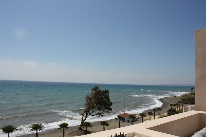 Apartamentos Frontline Penthouse With Private Pool