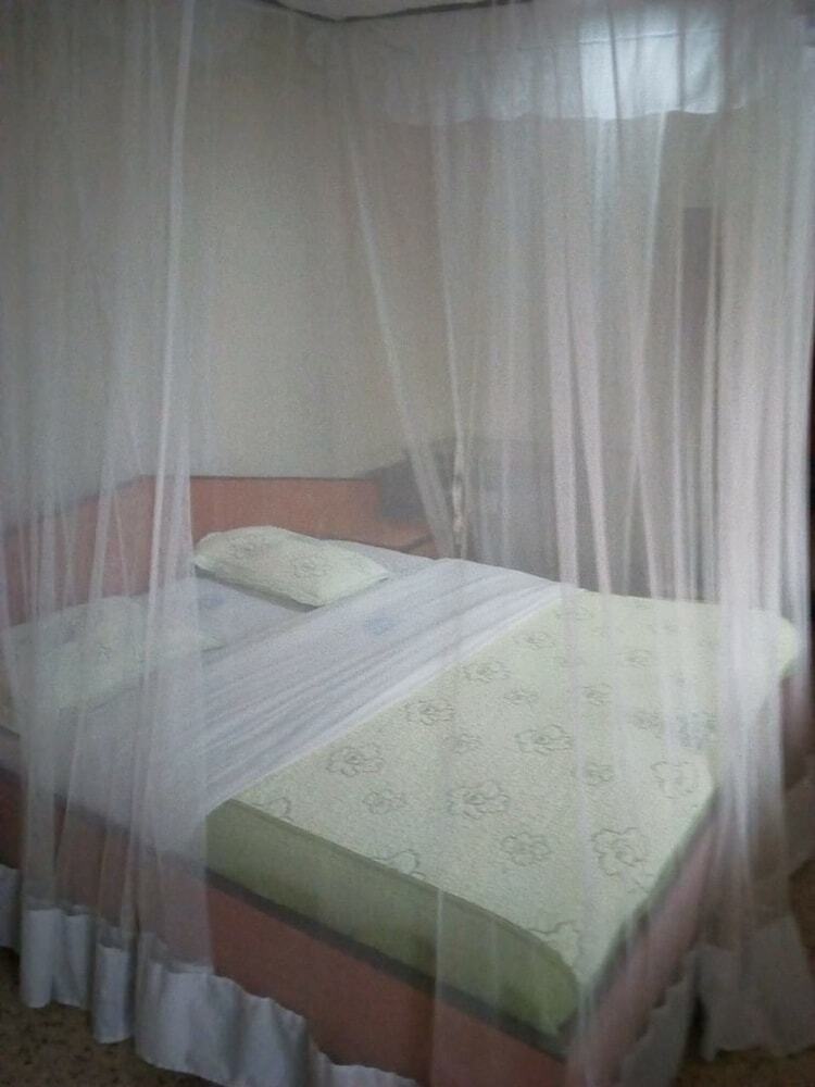 Wambuku Hotel