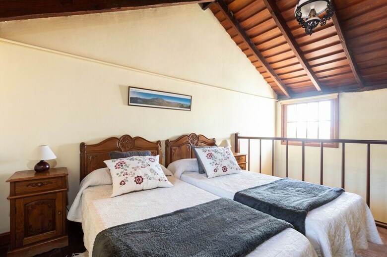 Villa Homelike Century Nature House