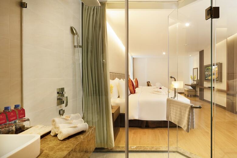 Regalia Gold Hotel