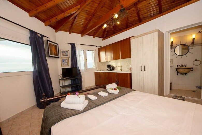 Apartamentos Eros Loft With Pool Near The Beach