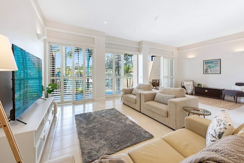Sunshine Villa At Sanctuary Cove