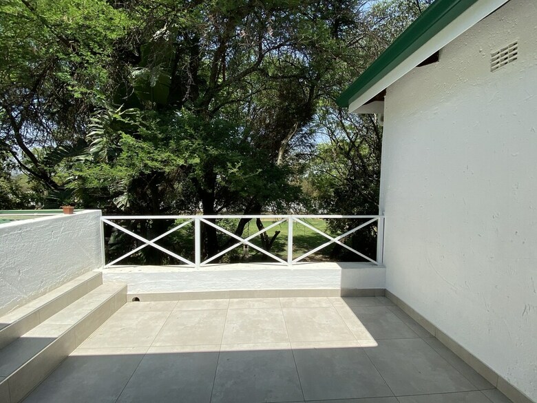 Hotel Eden Retreat