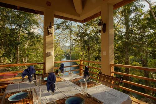 Hotel Mystic River Resort
