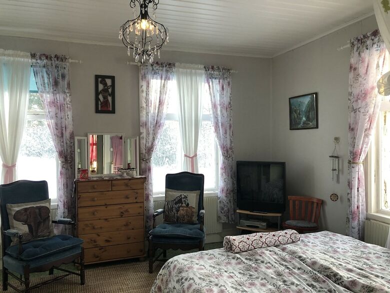 One Bedroom Studio.open For Bookings