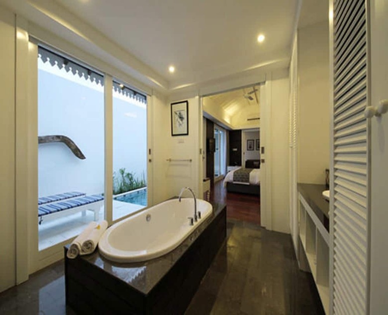 Astana Batubelig Suite Villa