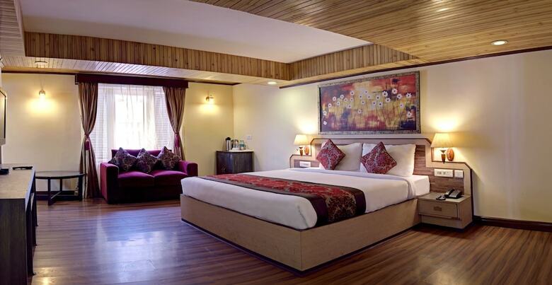 Hotel Sumi Yashshree Suites & Spa