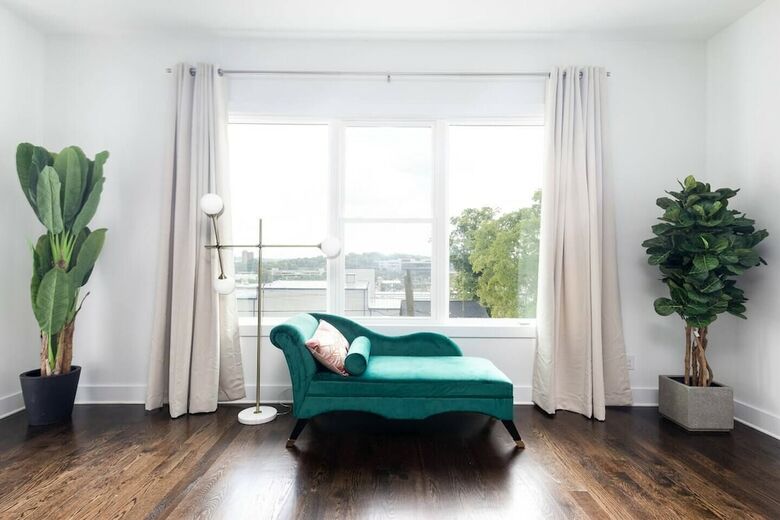 Domio Sylvan Park Modern 4br Balcony