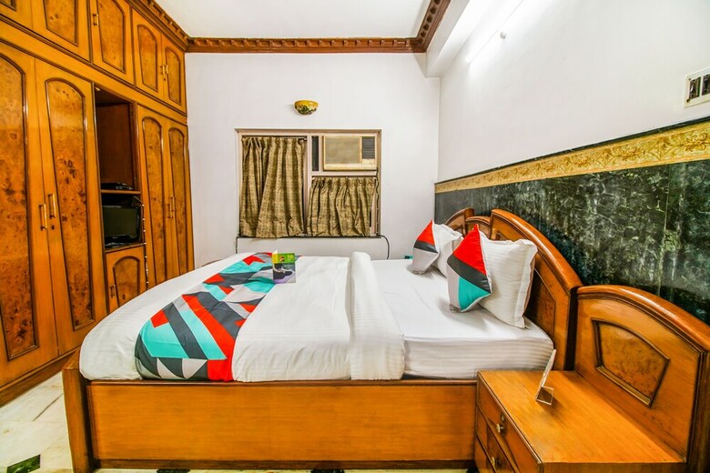 Hotel Fabexpress Satakshi Guest House