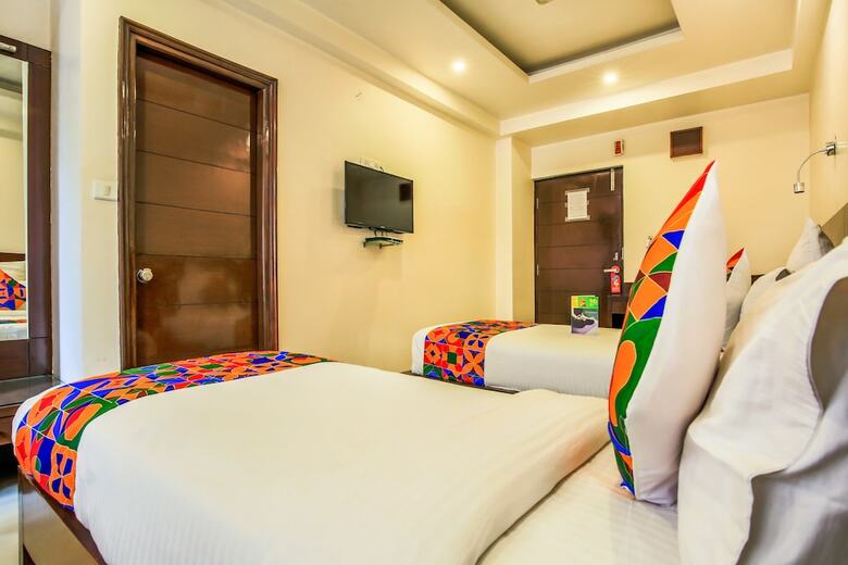 Fabhotel Royal Heritage
