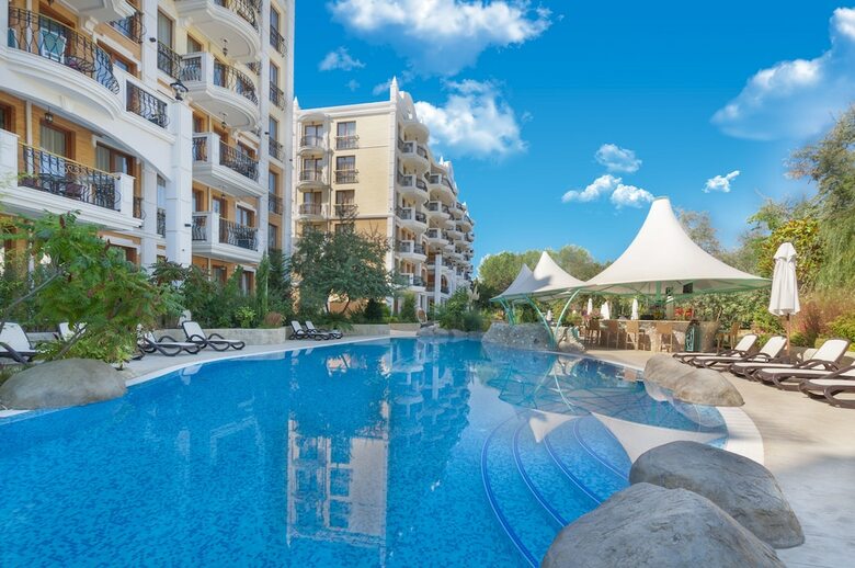 Hotel Harmony Suites Grand Resort