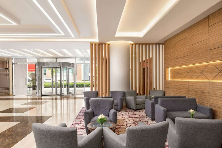 Hotel Ramada By Wyndham Dubai Deira