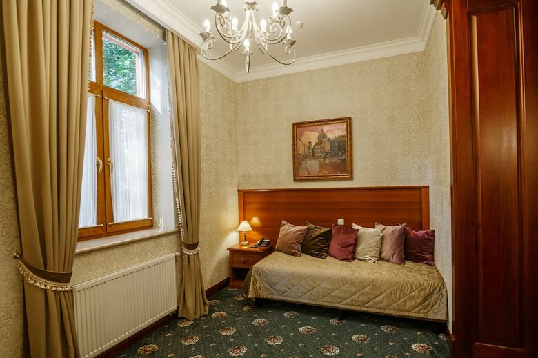 Chopin Hotel
