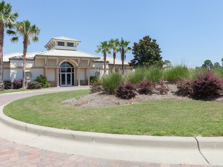 A Wave From It All - Townhomes At Lost Key