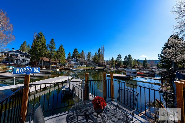 Mv25: Waterfront Tahoe Keys Home